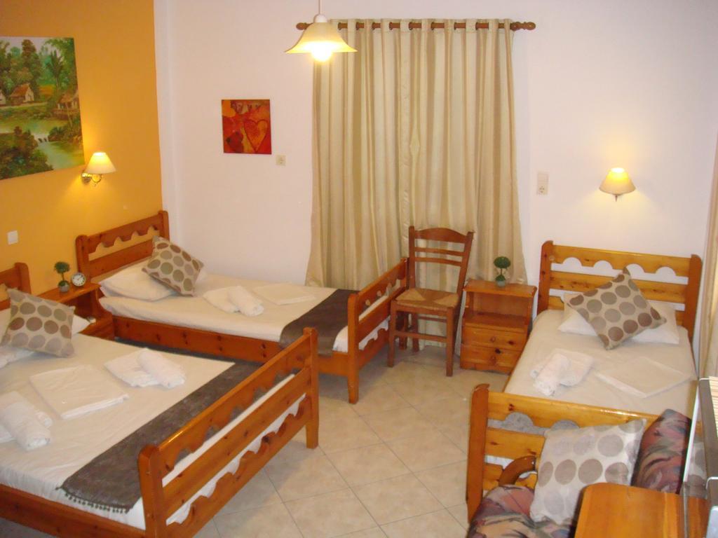 Boussetil Rooms Capanmat Tínos Exterior foto