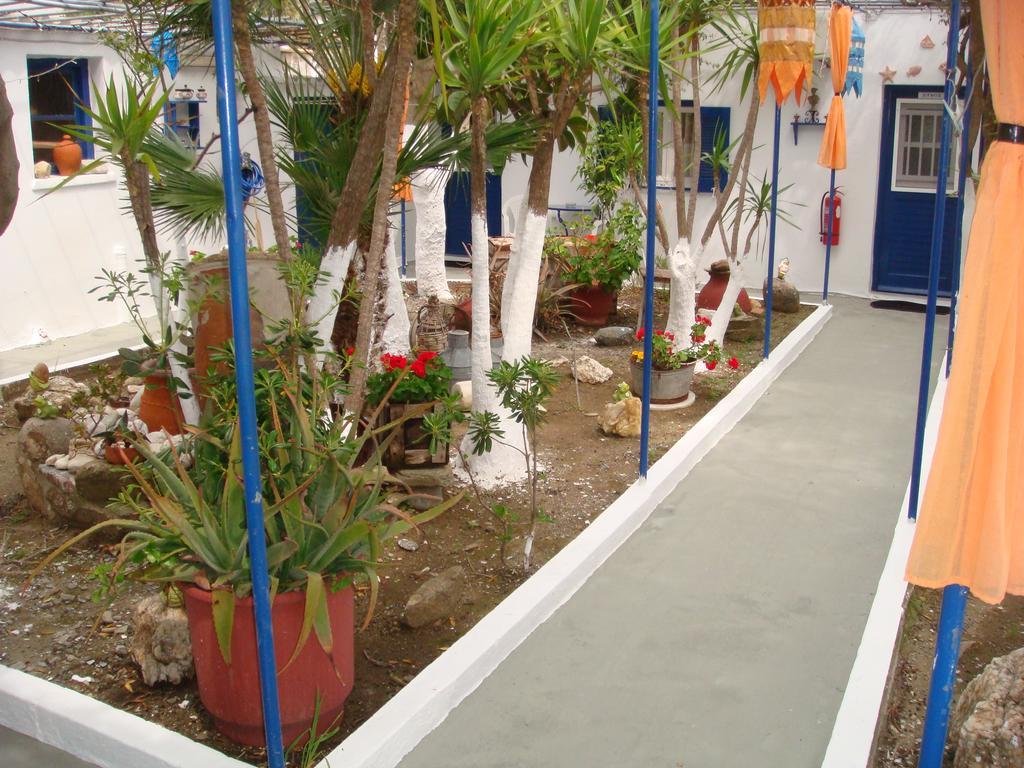 Boussetil Rooms Capanmat Tínos Exterior foto
